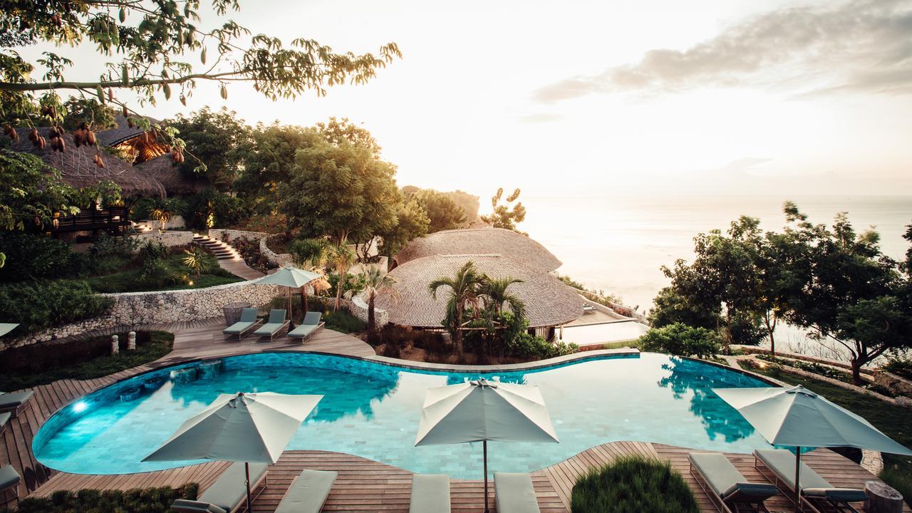 Suarga Padang Padang Uluwatu